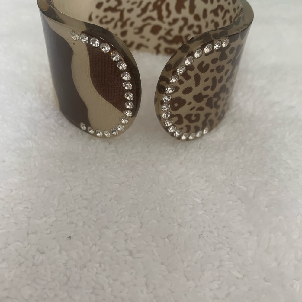 Cuff bracelet - Picture 2 of 3